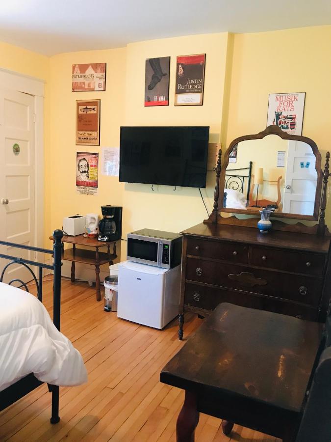 Auberge De Mon Petit Chum B&B Уэйкфилд Экстерьер фото