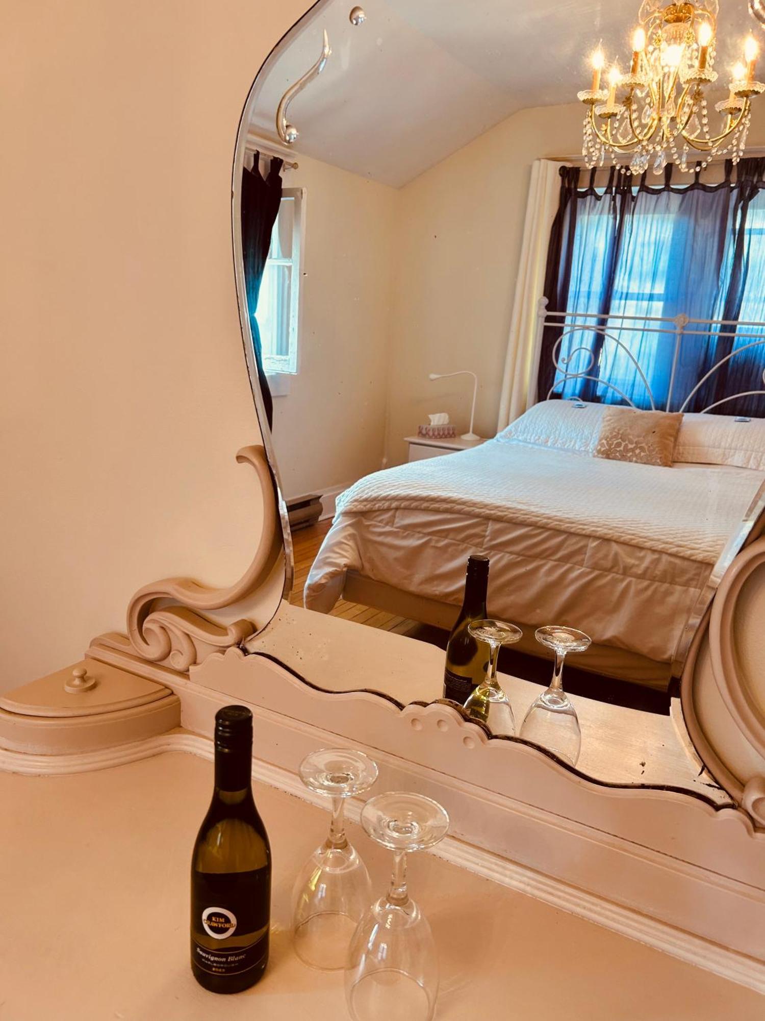 Auberge De Mon Petit Chum B&B Уэйкфилд Экстерьер фото